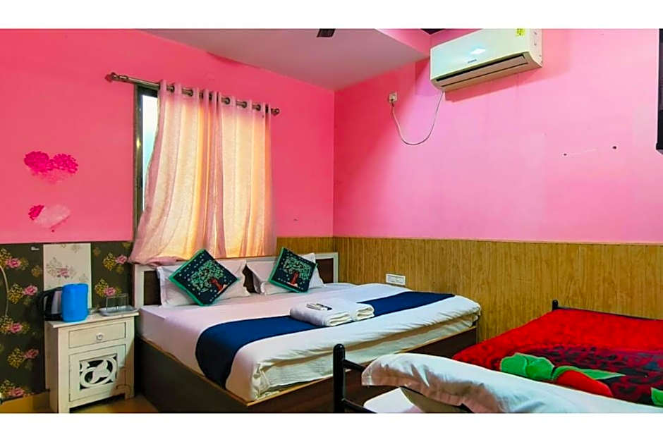 Hotel SSR Palace Mount Abu