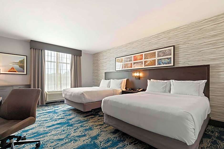 DoubleTree By Hilton Front Royal Blue Ridge Shadows