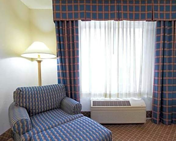 Holiday Inn Express Hotel & Suites Ames, an IHG Hotel
