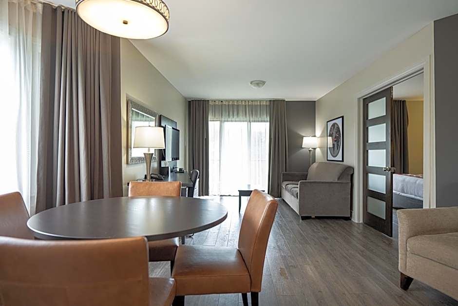 Ramada by Wyndham Ottawa On The Rideau