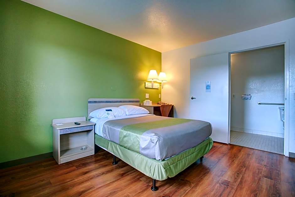 Motel 6-Elkton, MD