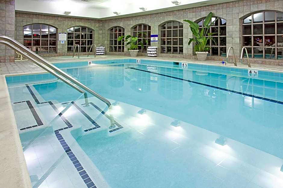 Holiday Inn Express Hotel & Suites Hagerstown by IHG