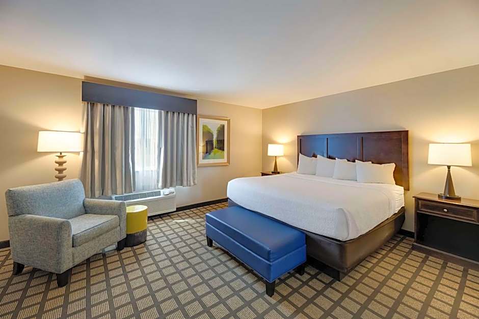 Best Western North Bryant Inn