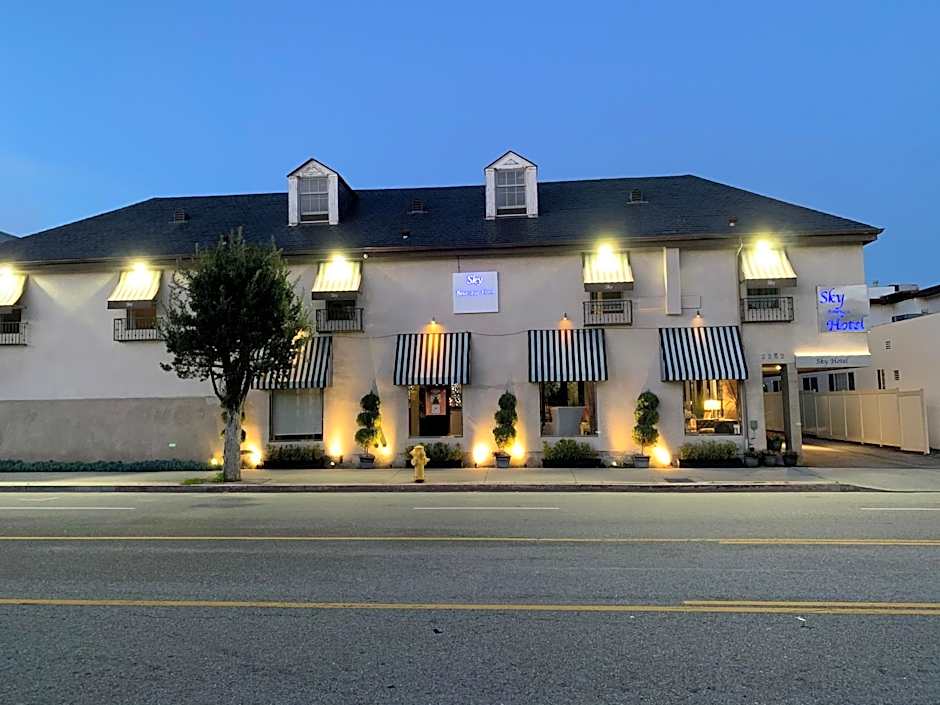 L.A. Sky Boutique Hotel