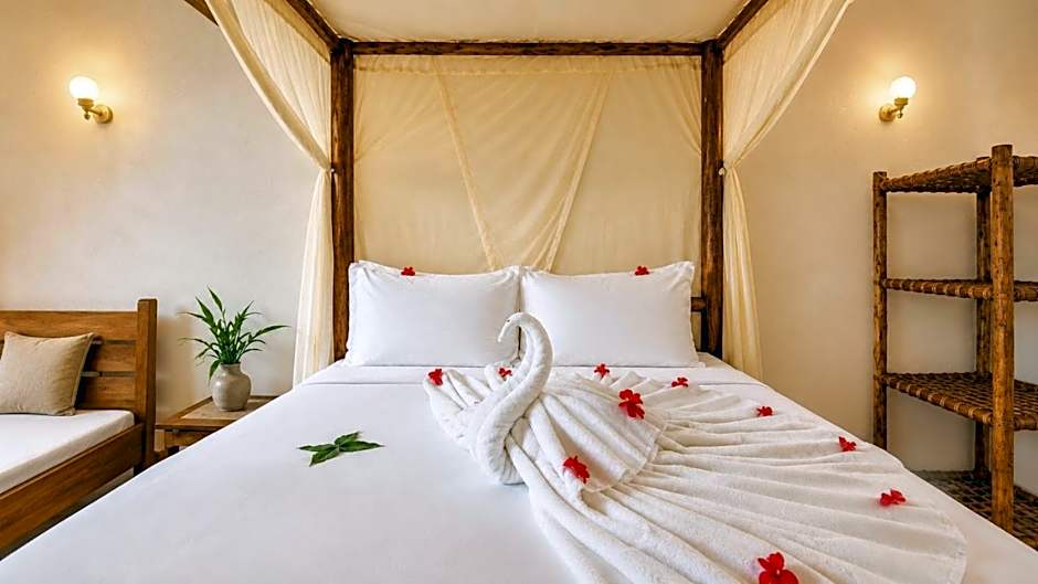 AROYA Boutique Hotel