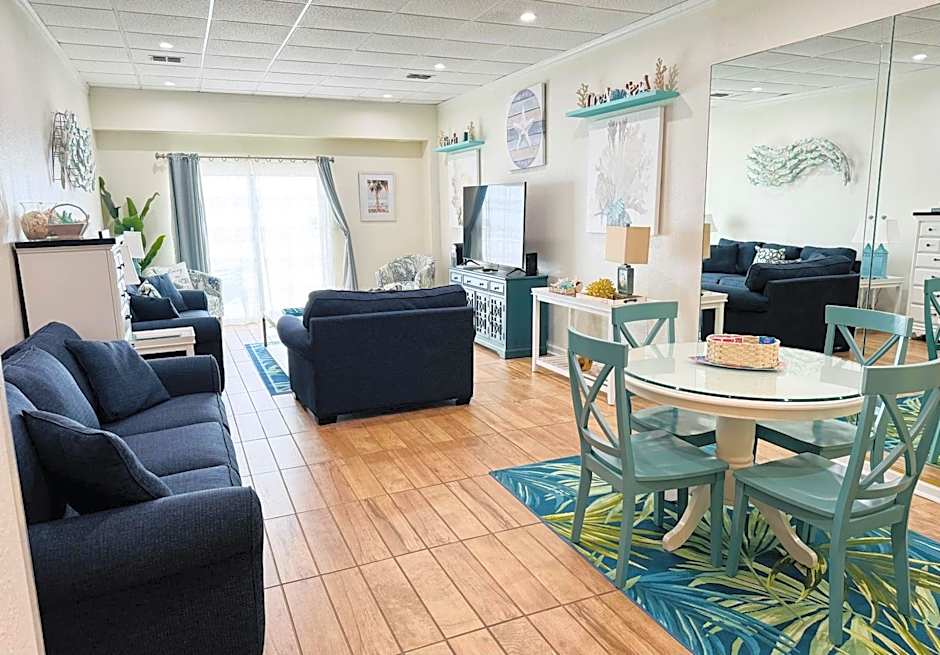 Pensacola, Oceanfront Paradise With Private Beach