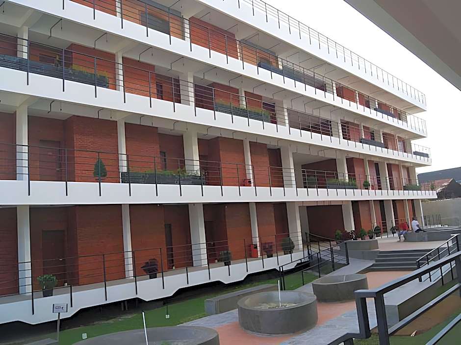 Thongs Inn Hotel Kualanamu