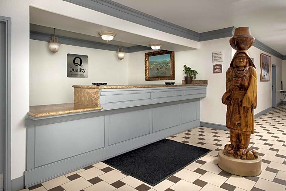 Quality Inn & Suites Gallup I-40 Exit 20