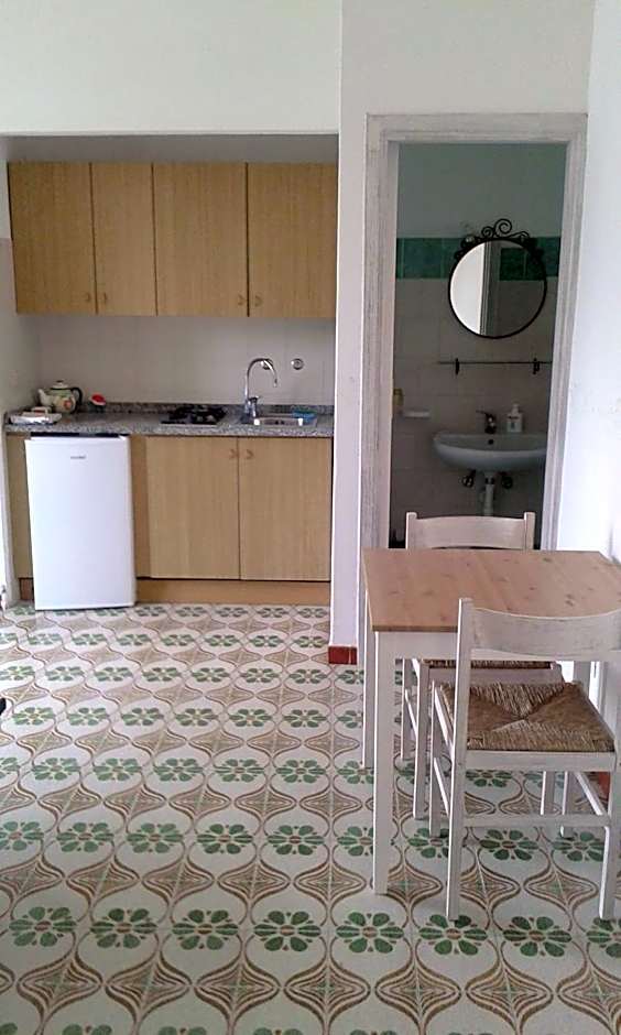 Villa Olivia Residence Ischia - Monolocali e Bilocali nel Verde con Piscine e Vista Mare