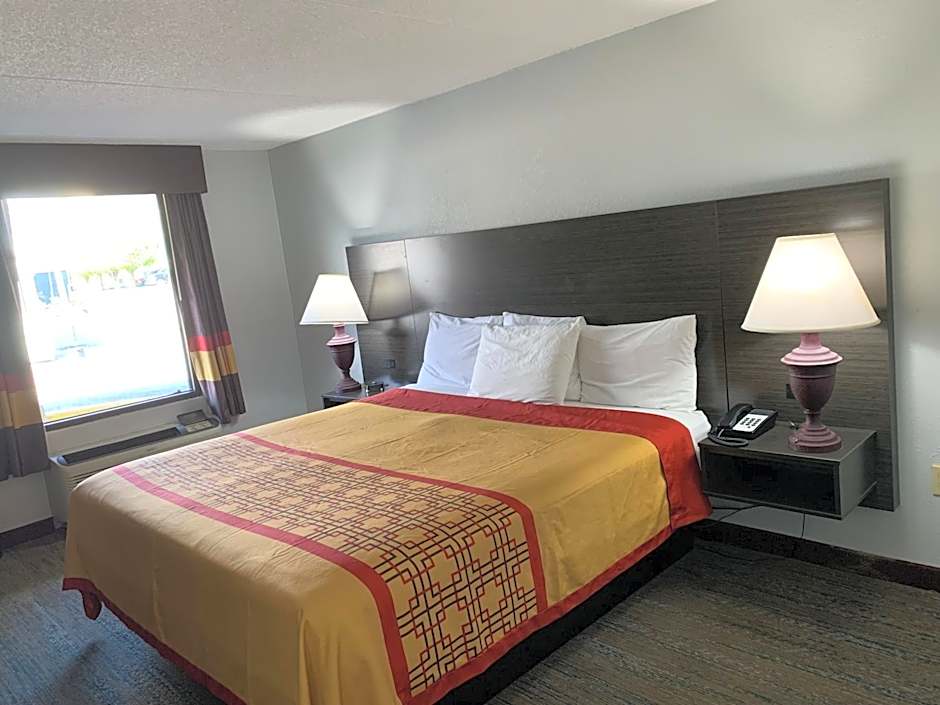 Pigeon Forge Parkway Inn