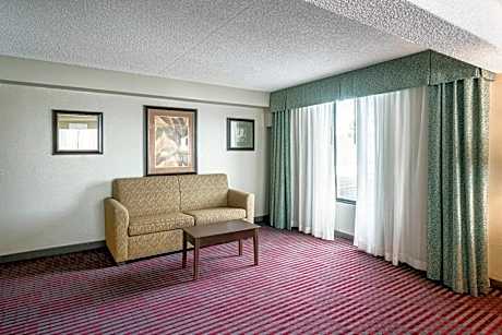 Standard King Room - Non-Smoking