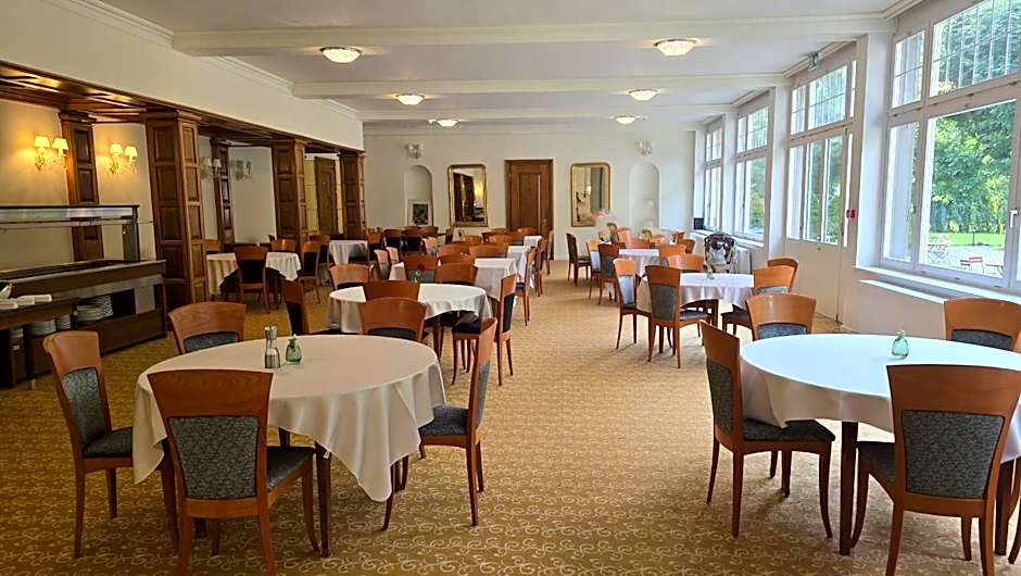 Scuol Palace - Culture, Nature & Health