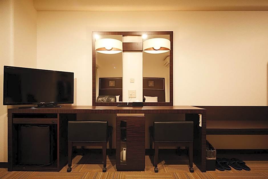 Ariston Inn Kanda Kitakyusyu Airport