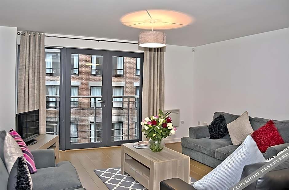 Base Serviced Apartments - Duke Street