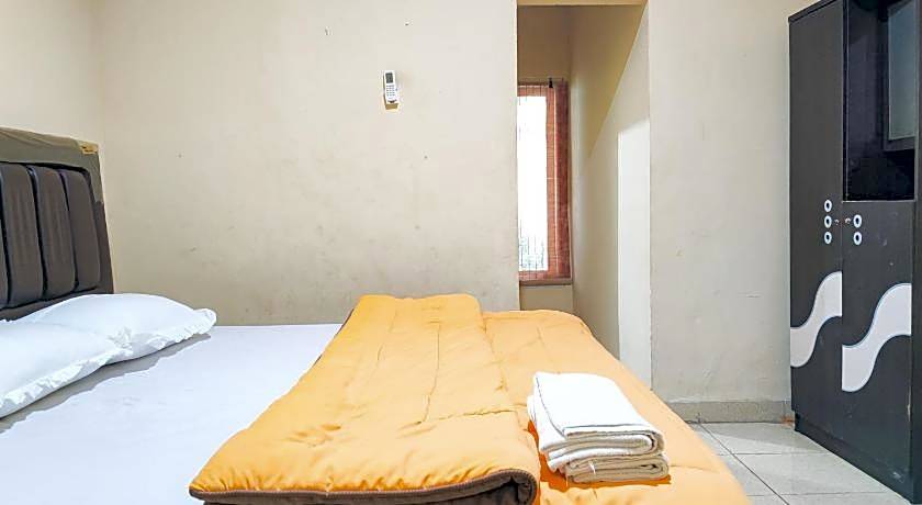 RedDoorz @ Hotel Keluarga Bangko
