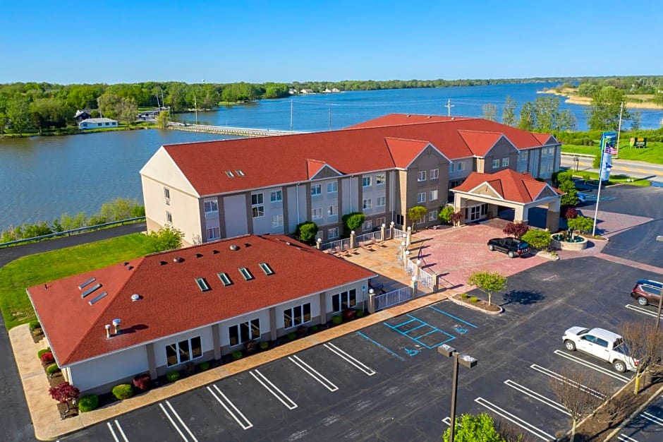 Holiday Inn Express Hotel & Suites Port Clinton-Catawba Island