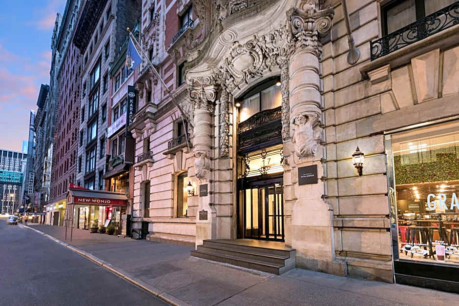 The Hotel @ Fifth Avenue