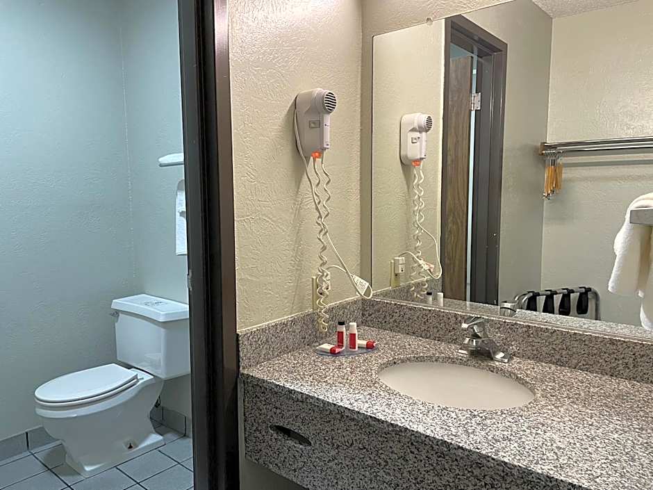 Super 8 by Wyndham Amarillo Central TX