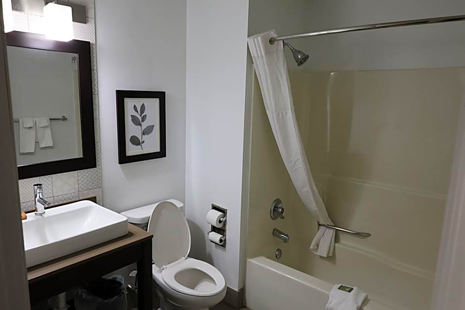 Country Inn & Suites by Radisson, Sparta, WI