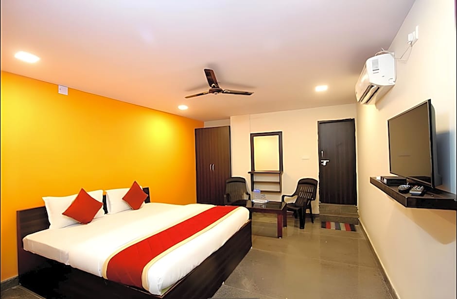 Sai Comforts by OYO Rooms – Kadur, MN