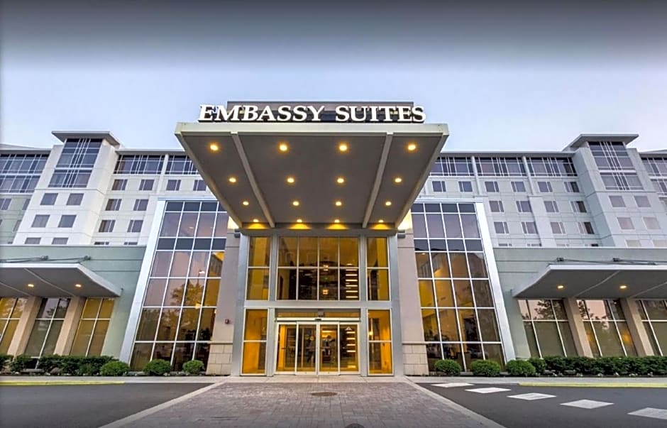 Embassy Suites by Hilton Newark Airport