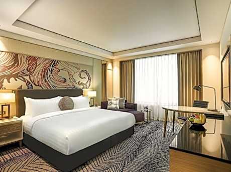 Deluxe King Room