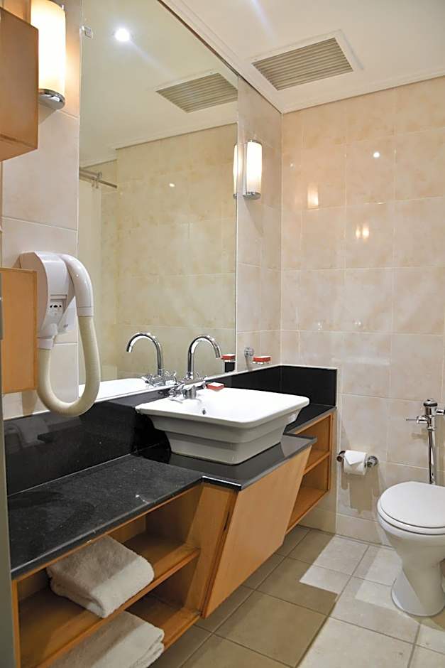 Cresta Jameson Hotel