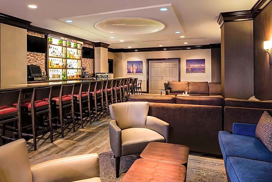 DoubleTree by Hilton Jacksonville Riverfront