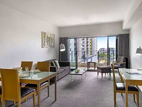 1-Bedroom City View Apartment