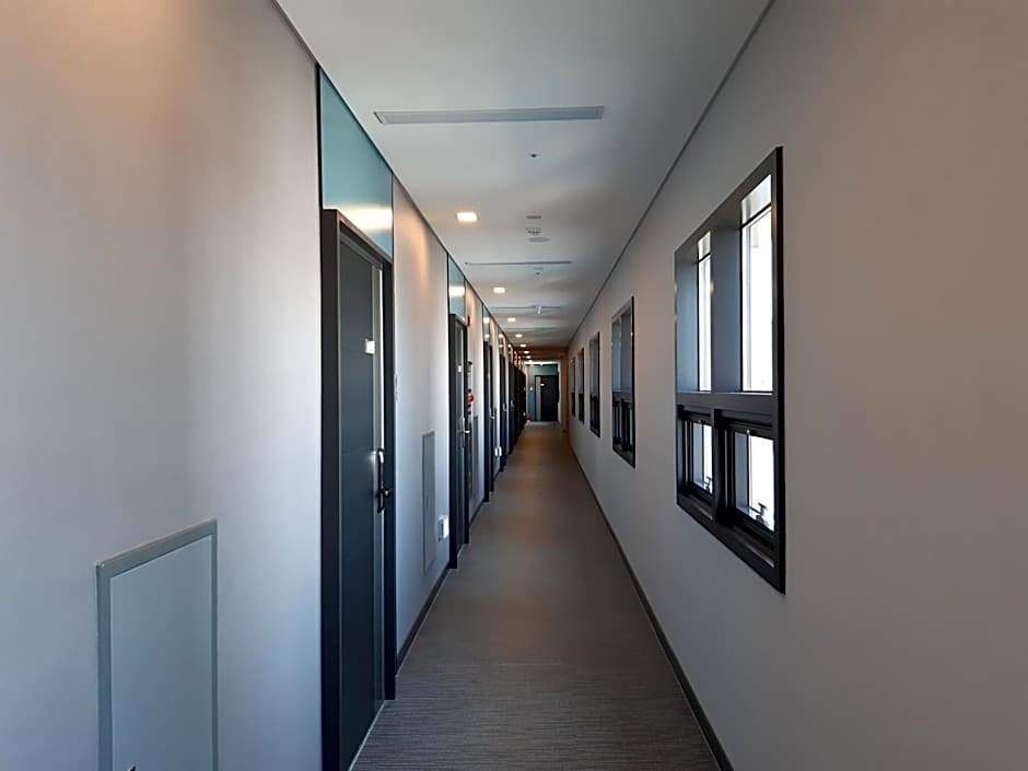 SunriseHotel JuniorSuite room11F Ocean view, Netflix O