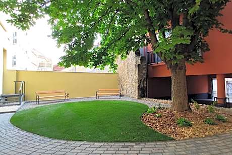 Piacsek Apartmanház