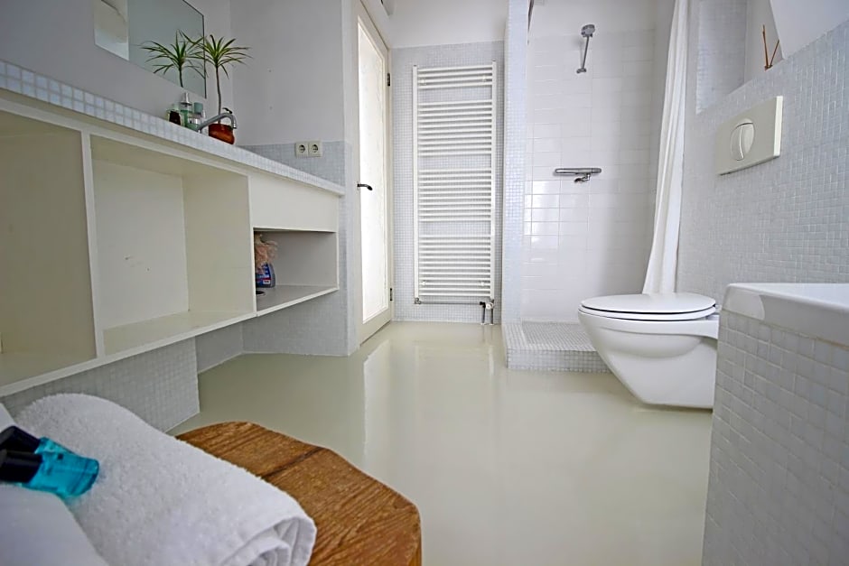 Beautiful 2 floor Vondelpark apartment.