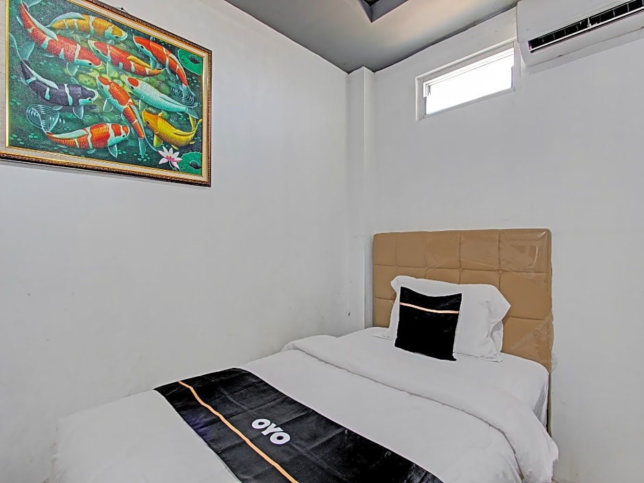 Capital O 92819 Pm Indah Hotel