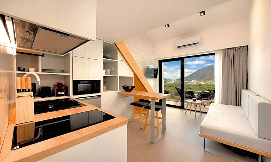 Aelia Suites