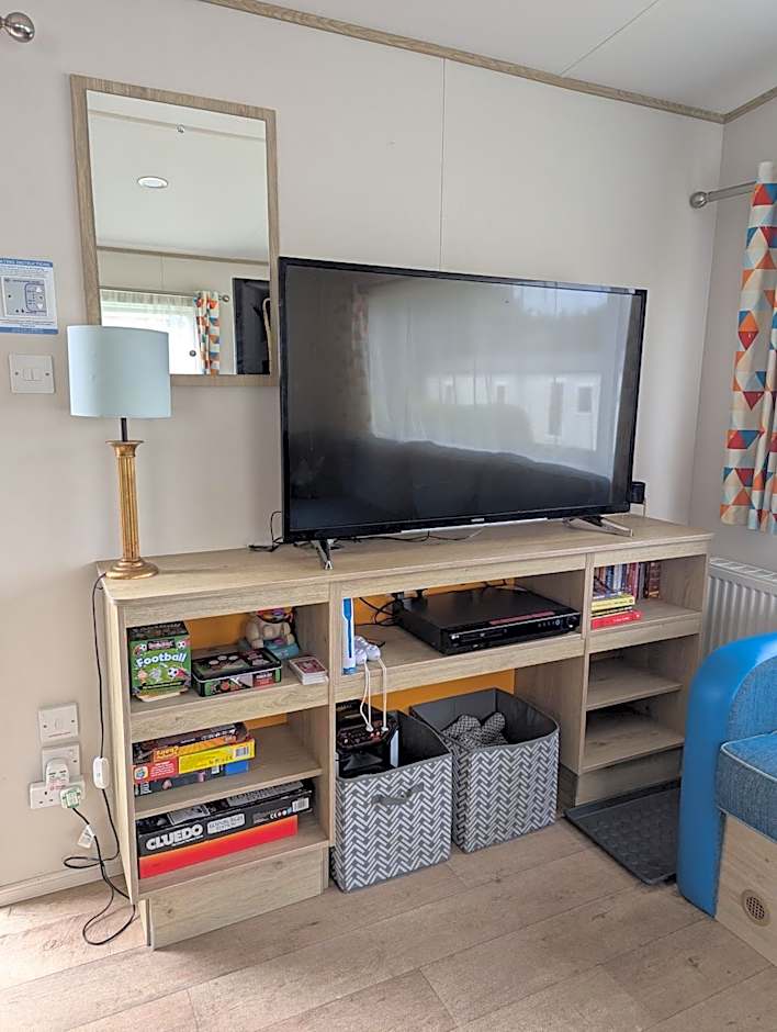 Abi static caravan close to Edinburgh