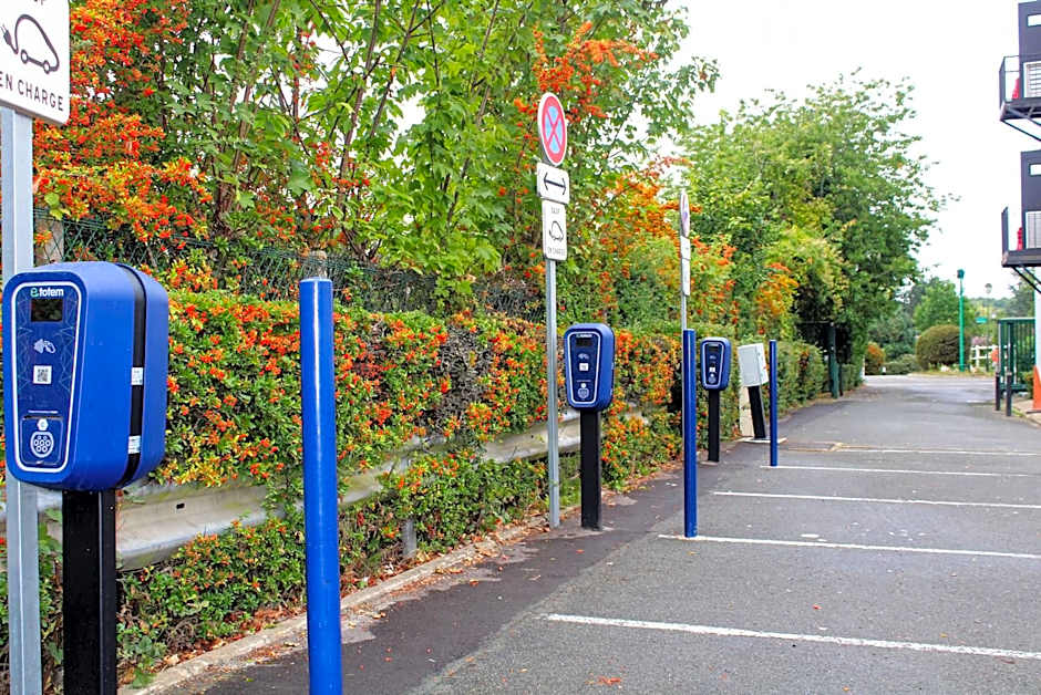 Première Classe Plaisir Gatines