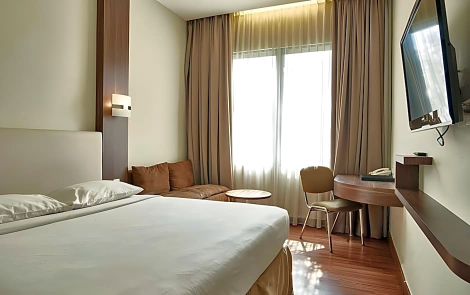 Grand Cikarang Hotel