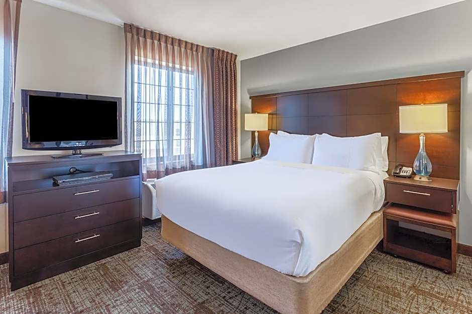 Staybridge Suites Davenport By IHG