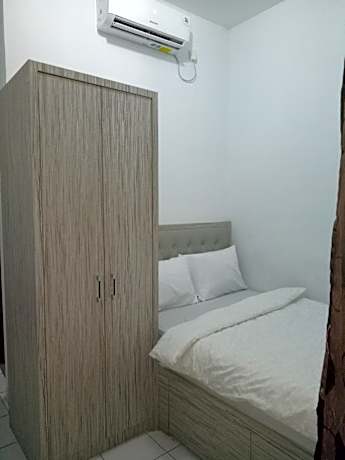 Hotel Mama Syariah at Ruko Kutajaya