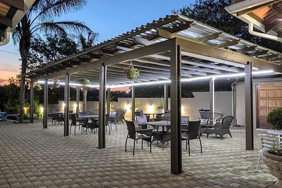 Lakeview Boutique Hotel & Conference Center