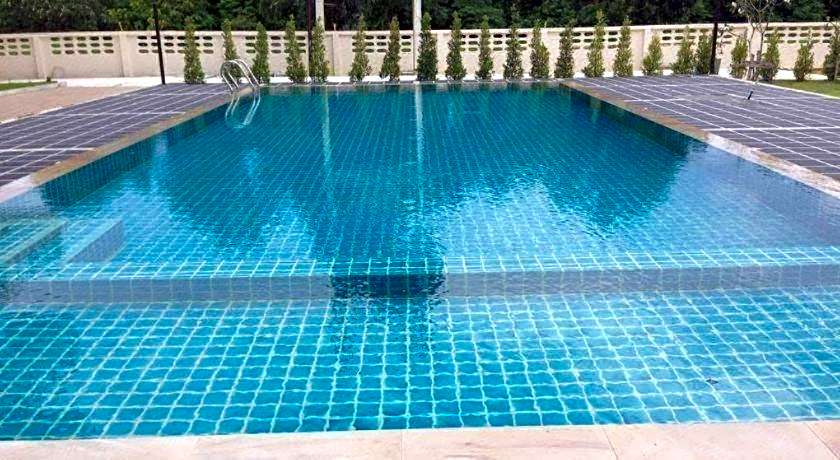Sea Mountain Khanom Hotel