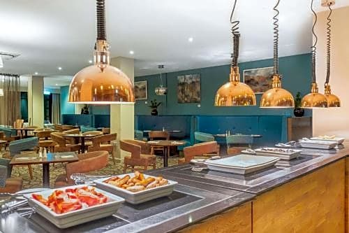 Clarion Cedar Court Wakefield Hotel