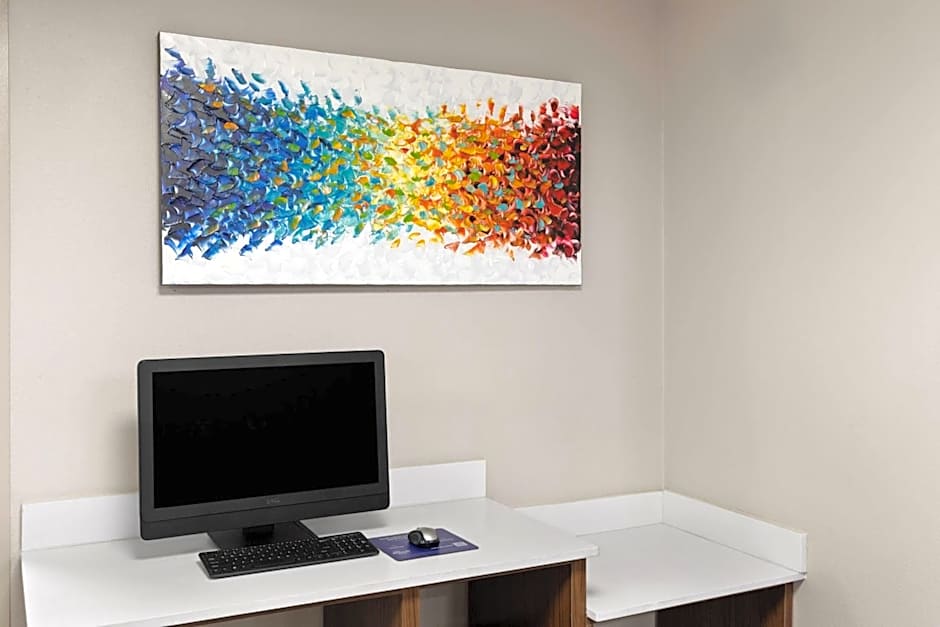 La Quinta Inn & Suites by Wyndham Houston Stafford Sugarland