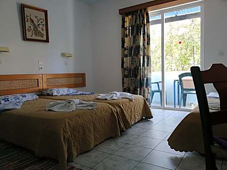 Economy Studio (3 Adults) - Ground Floor