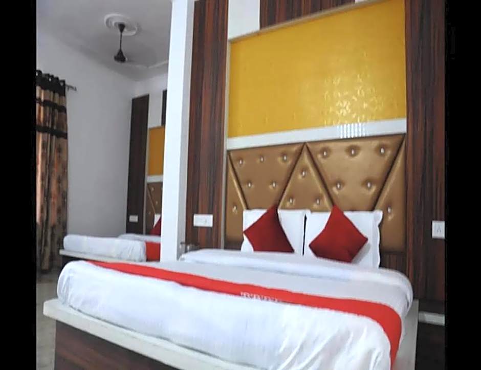 Hotel Lords Paradise