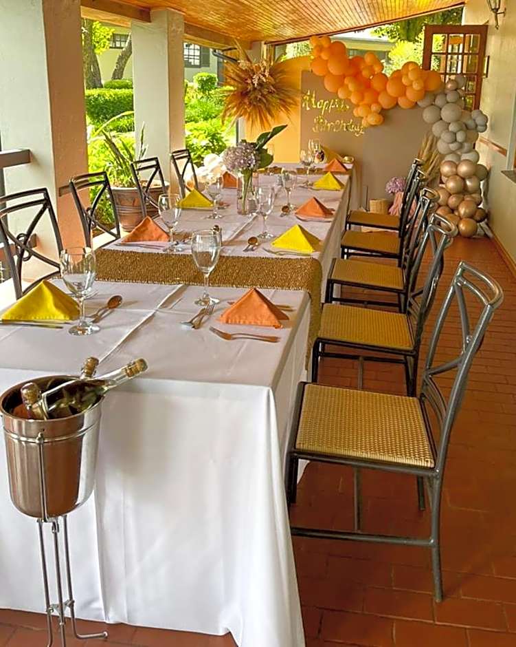 Coach House Hotel & Spa