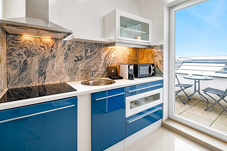 Best Western Plus Celebrity Suites