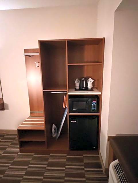 Microtel Inn & Suites By Wyndham Altoona