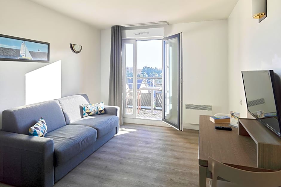 Comfort Aparthotel Versailles, St Cyr l'Ecole