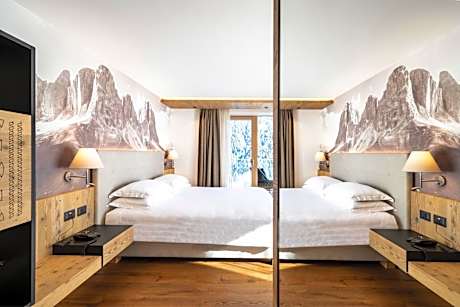Deluxe Double or Twin Room